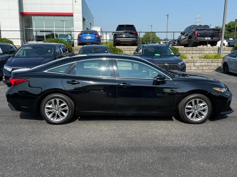 2019 Toyota Avalon XLE