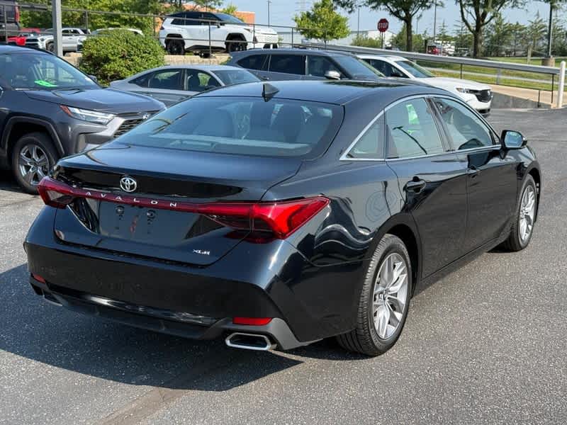 2019 Toyota Avalon XLE