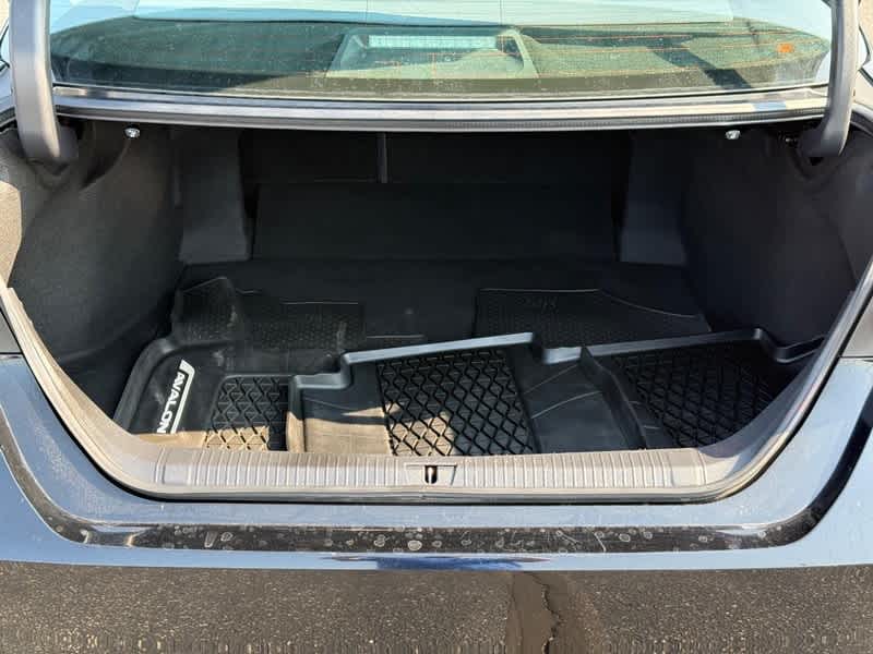 2019 Toyota Avalon XLE