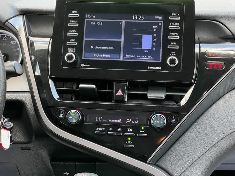 2024 Toyota Camry LE Auto
