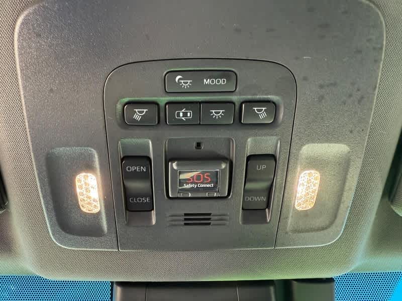 2020 Toyota Avalon Hybrid Limited