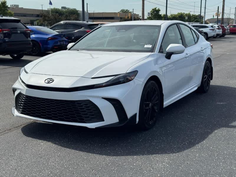 2025 Toyota Camry SE AWD
