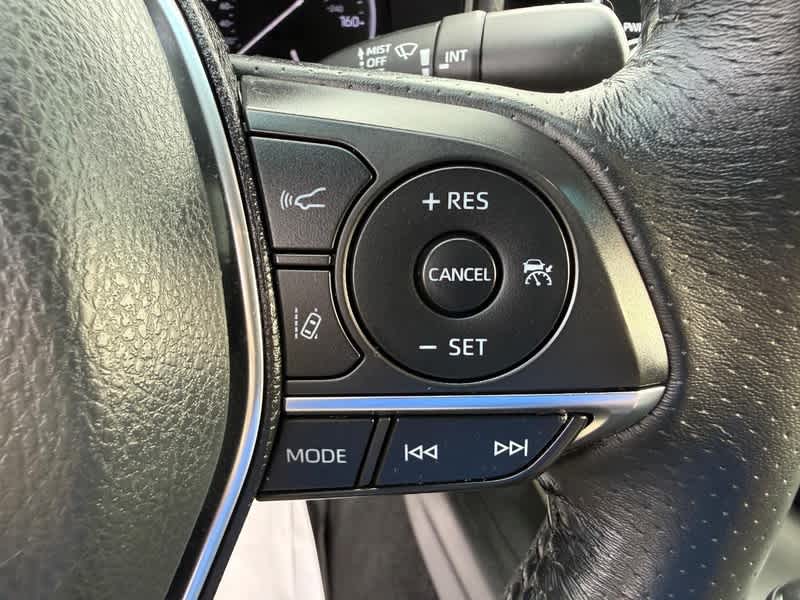 2020 Toyota Avalon Hybrid XSE