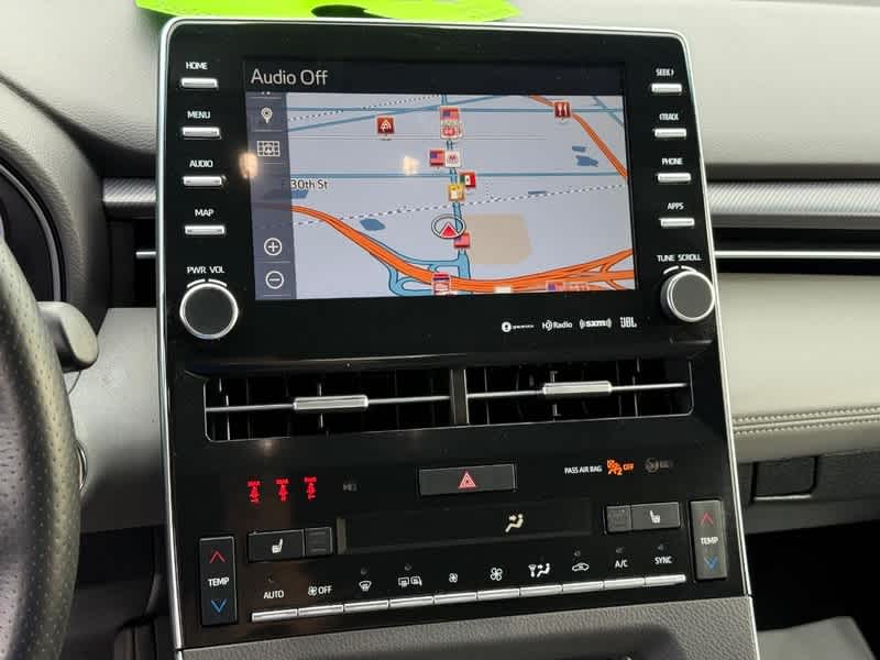 2020 Toyota Avalon Hybrid XSE