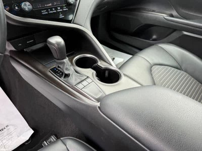 2024 Toyota Camry SE Auto