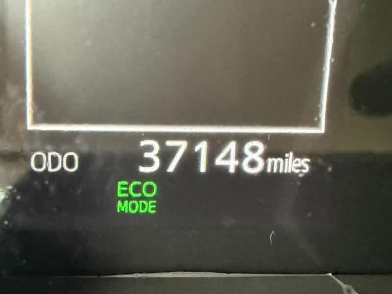 2024 Toyota Camry SE Auto