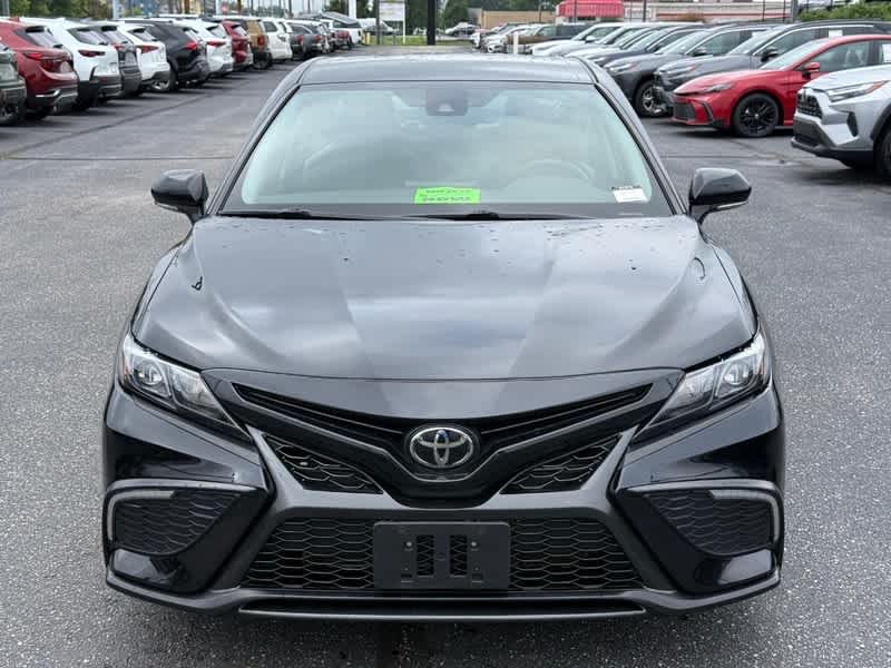 2024 Toyota Camry SE Auto