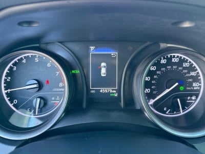 2023 Toyota Camry SE Auto