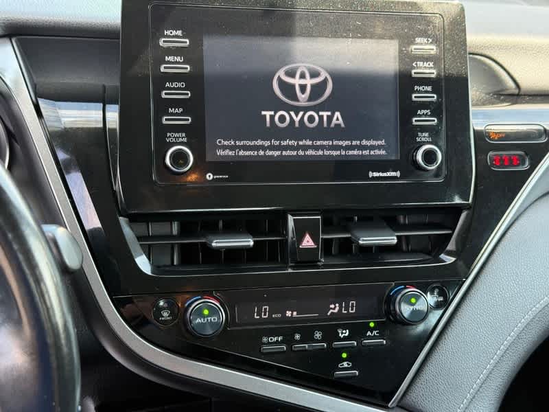 2022 Toyota Camry SE Auto