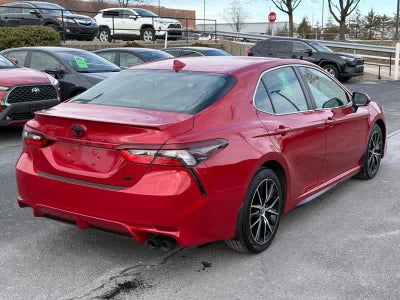 2024 Toyota Camry SE Auto