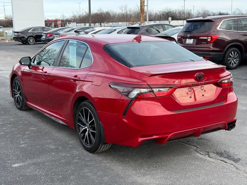 2024 Toyota Camry SE Auto