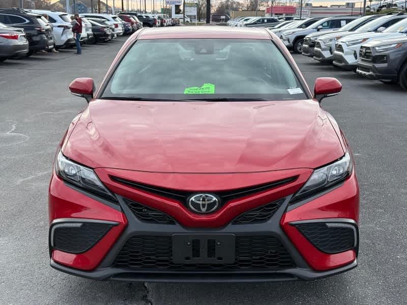 2024 Toyota Camry SE Auto