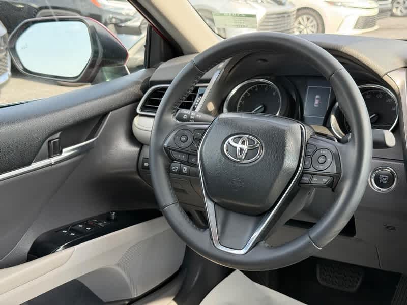 2020 Toyota Camry SE Auto