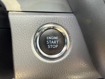 2020 Toyota Camry SE Auto