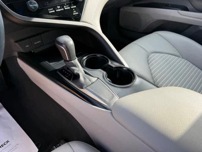 2020 Toyota Camry SE Auto