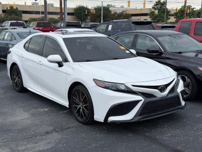 2022 Toyota Camry SE Auto