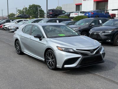 2023 Toyota Camry SE Auto
