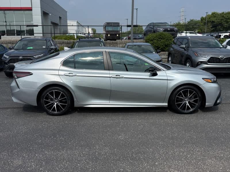 2023 Toyota Camry SE Auto