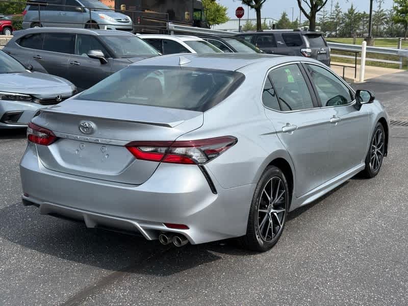 2023 Toyota Camry SE Auto