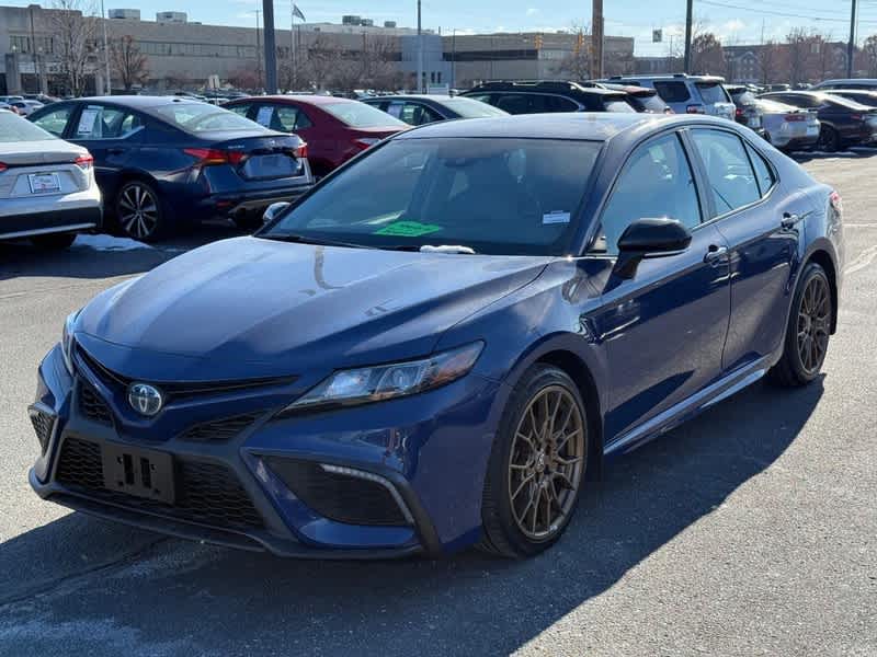 2023 Toyota Camry Hybrid SE Nightshade CVT