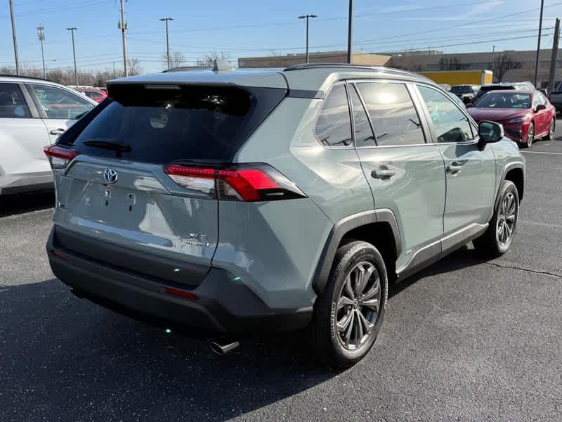 2022 Toyota RAV4 Hybrid XLE Premium AWD