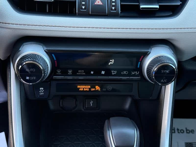 2021 Toyota RAV4 Hybrid XLE Premium AWD