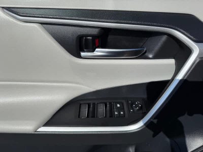 2021 Toyota RAV4 Hybrid XLE Premium AWD