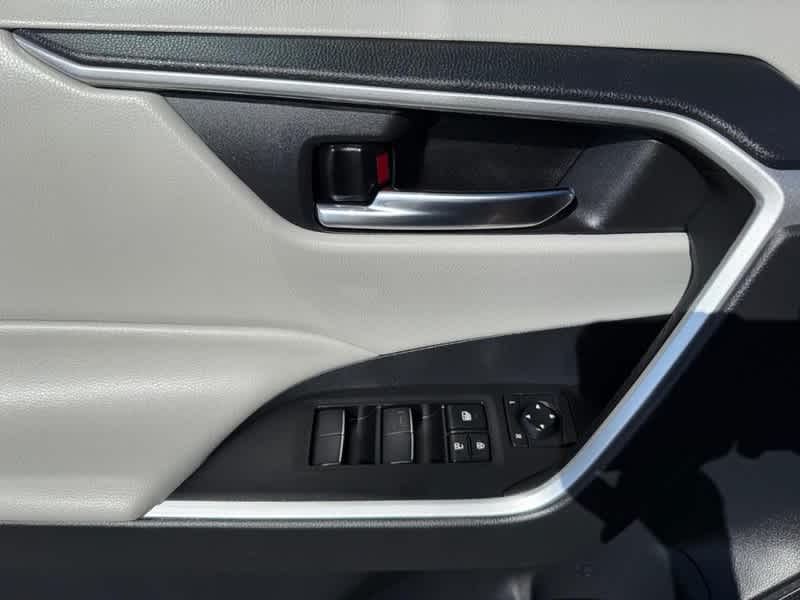 2021 Toyota RAV4 Hybrid XLE Premium AWD