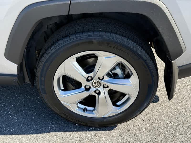 2021 Toyota RAV4 Hybrid XLE Premium AWD