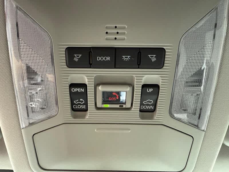 2025 Toyota RAV4 Hybrid XLE AWD