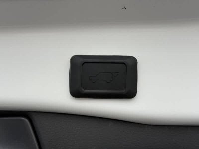 2025 Toyota RAV4 Hybrid XLE AWD