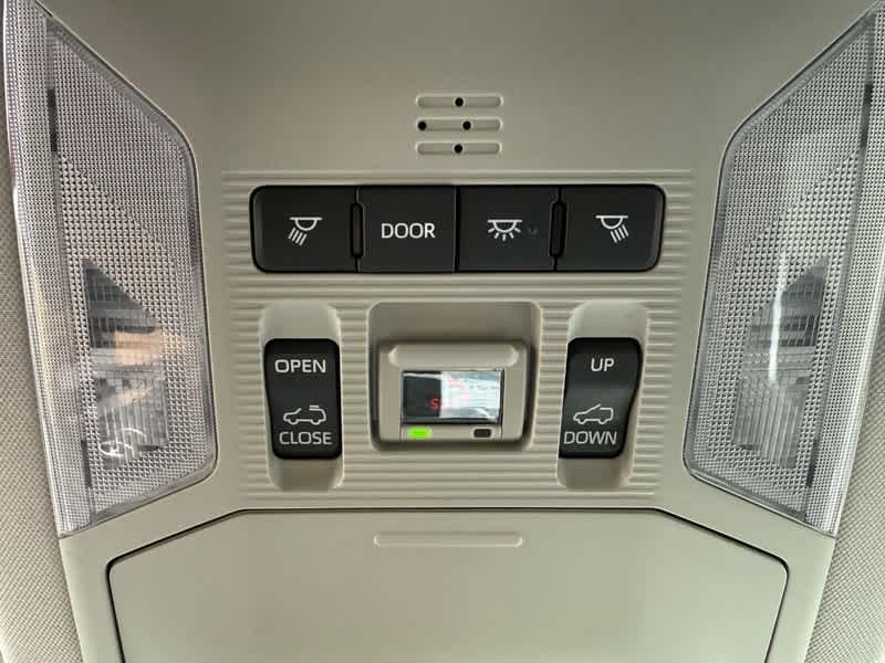 2025 Toyota RAV4 Hybrid XLE AWD