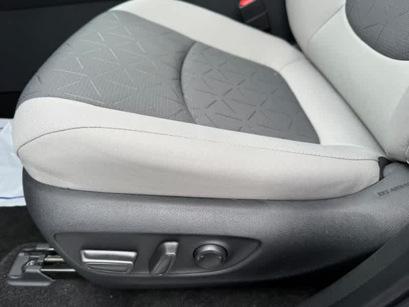 2025 Toyota RAV4 Hybrid XLE AWD