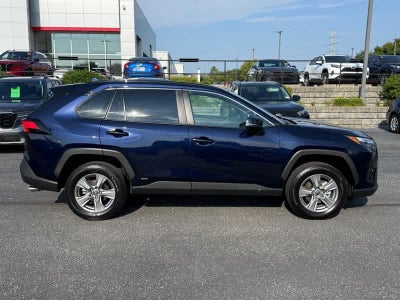 2025 Toyota RAV4 Hybrid XLE AWD