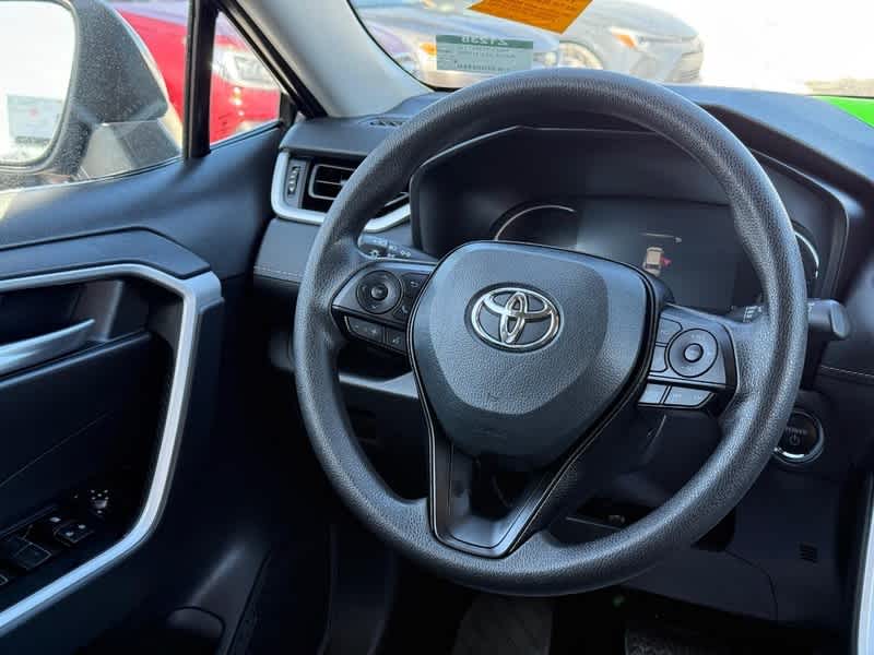 2025 Toyota RAV4 Hybrid XLE AWD