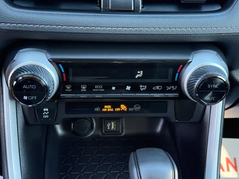 2025 Toyota RAV4 Hybrid XLE AWD