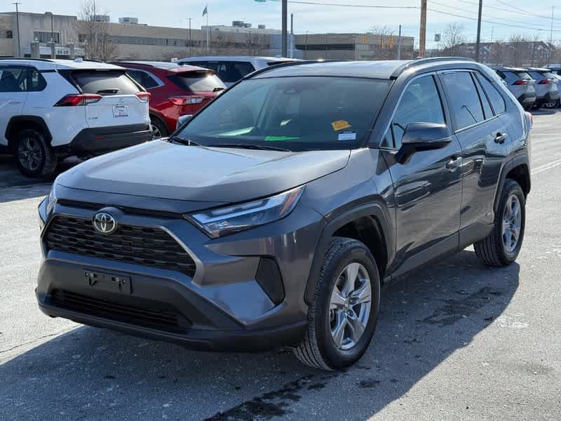 2025 Toyota RAV4 Hybrid XLE AWD