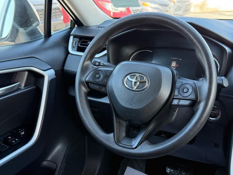 2025 Toyota RAV4 Hybrid XLE AWD