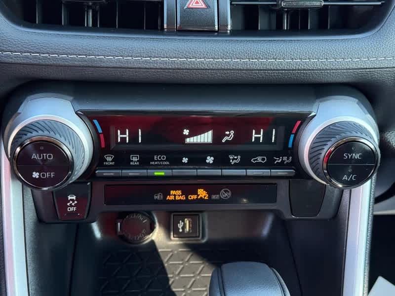 2025 Toyota RAV4 Hybrid XLE AWD