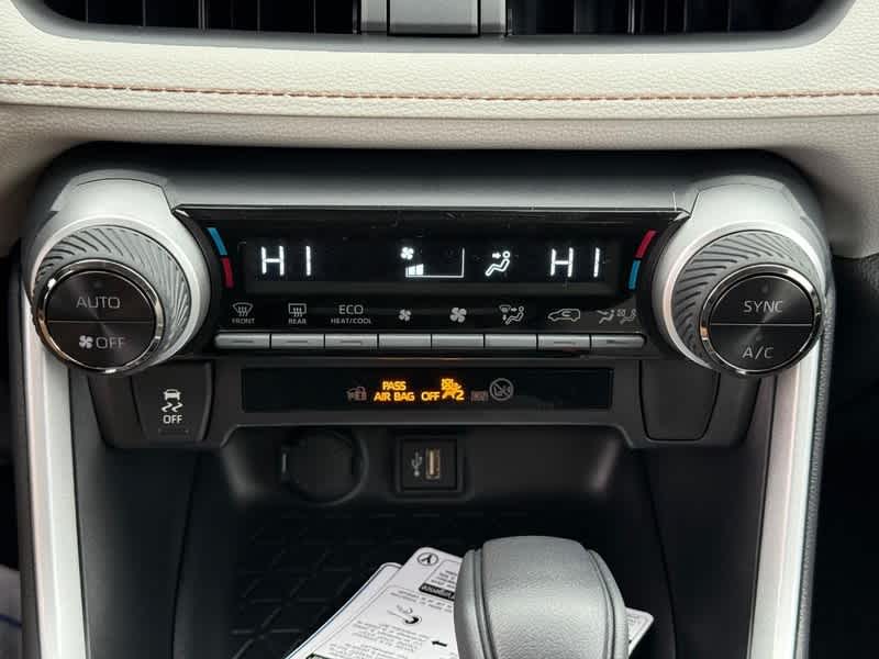 2025 Toyota RAV4 Hybrid XLE AWD