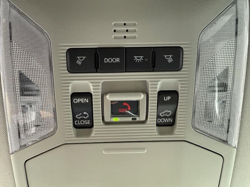 2025 Toyota RAV4 Hybrid XLE AWD