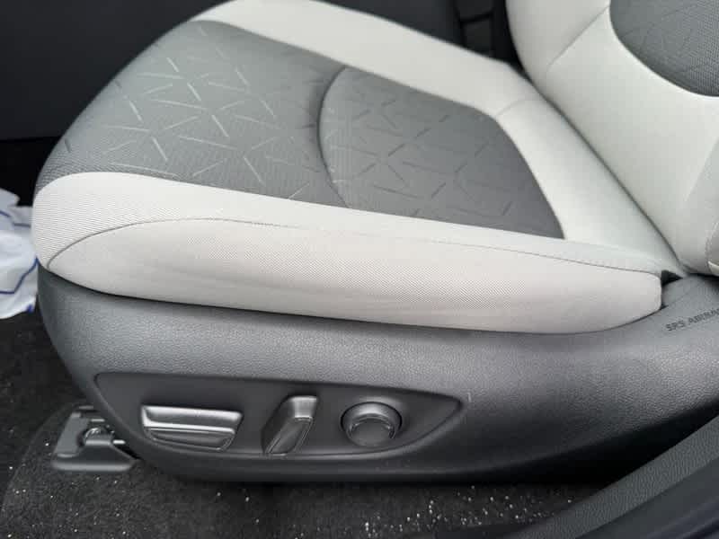 2025 Toyota RAV4 Hybrid XLE AWD