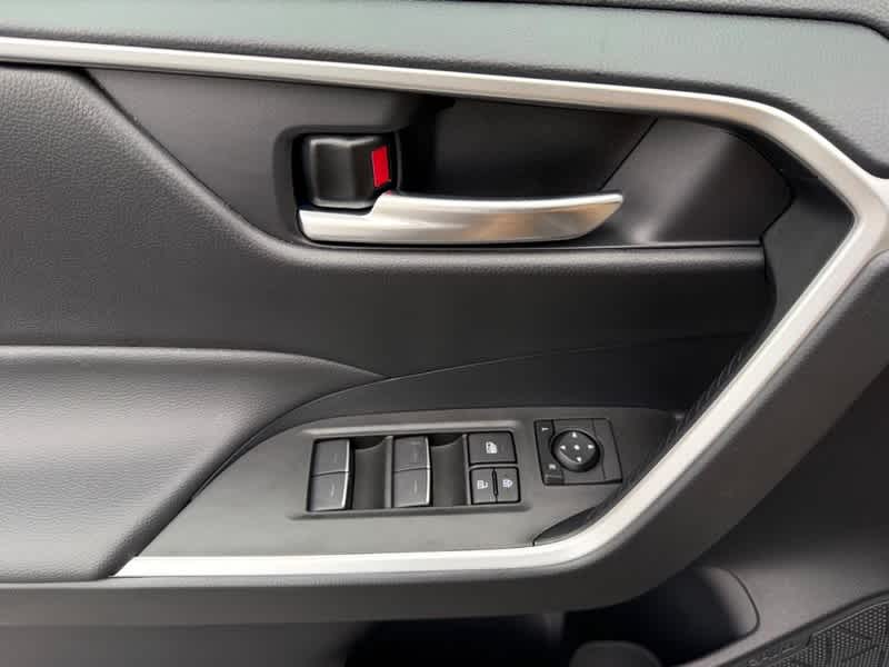 2025 Toyota RAV4 Hybrid SE AWD