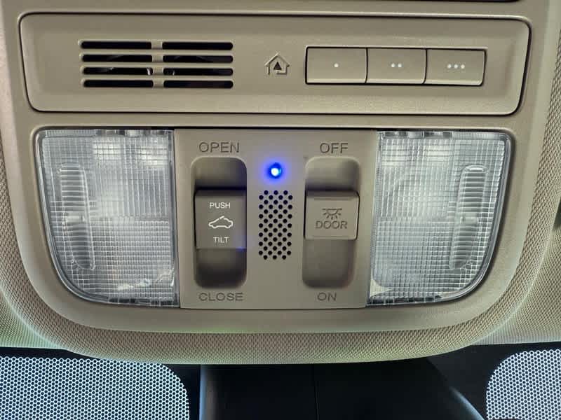 2016 Honda Odyssey 5dr EX-L w/RES