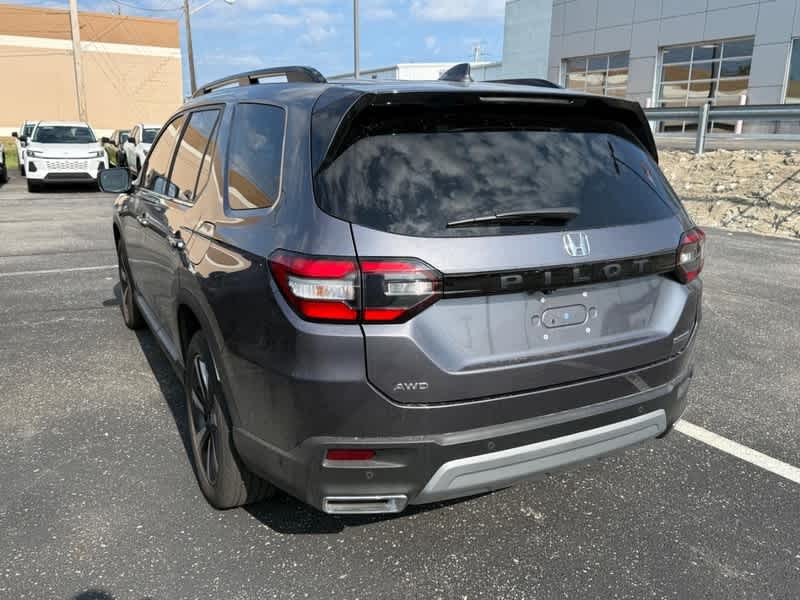 2024 Honda Pilot Touring AWD