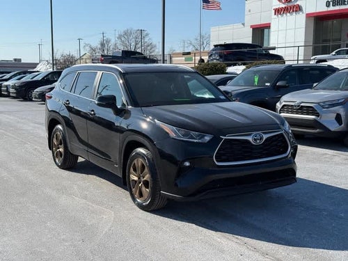 2023 Toyota Highlander Hybrid Bronze Edition AWD