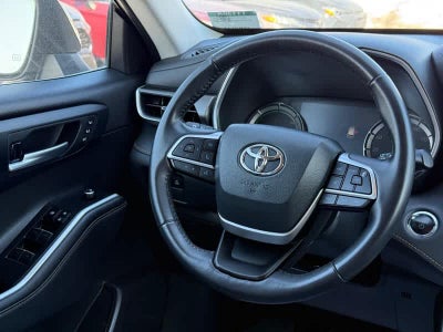 2023 Toyota Highlander Hybrid Bronze Edition AWD