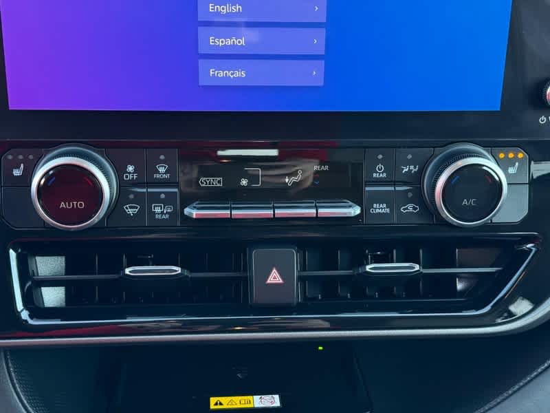 2023 Toyota Highlander Hybrid Bronze Edition AWD