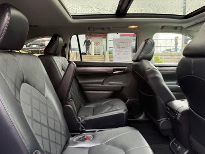 2021 Toyota Highlander Hybrid Platinum AWD