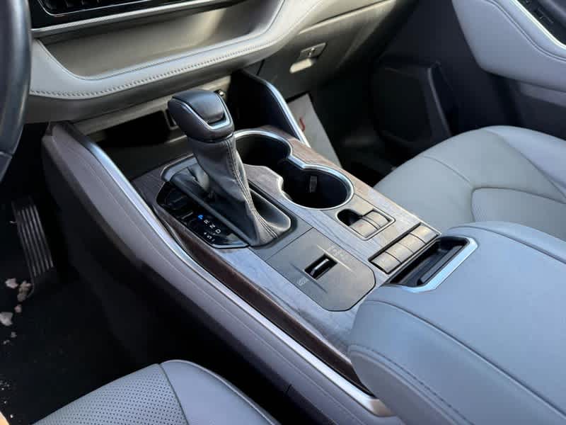 2021 Toyota Highlander Hybrid Platinum AWD